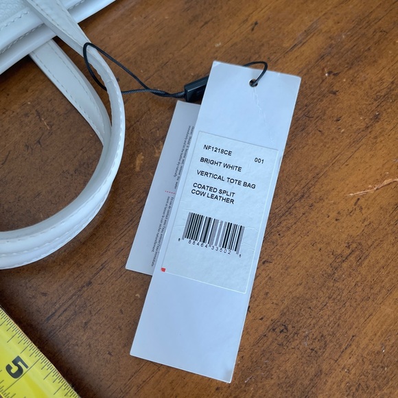 Tote* - Picture 5 of 5